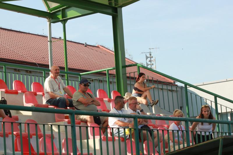 Späť